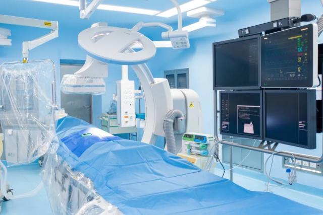 开云科技-【专栏】王勤伯：站着写足球